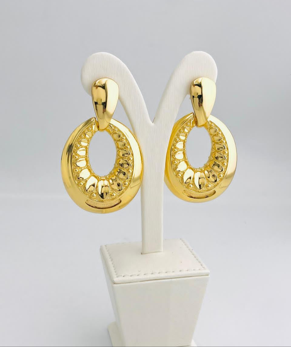 18 Carat Gold earring