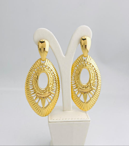 18 Carat Gold earring