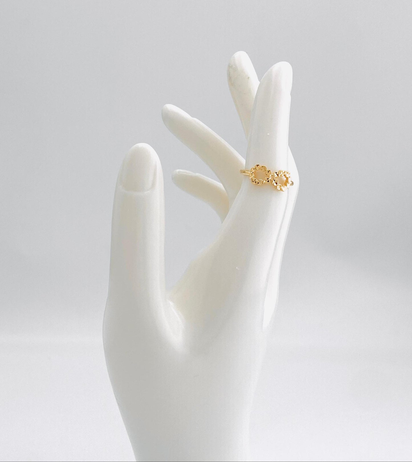 18 Carat Gold ring