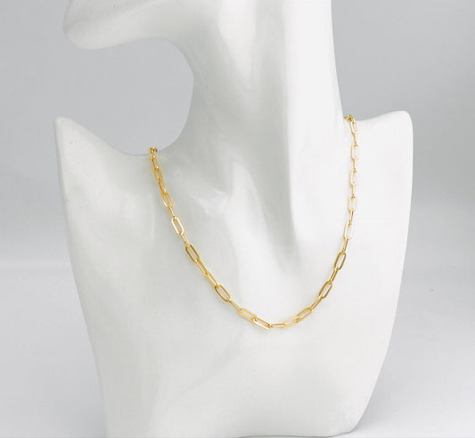 18 Carat Gold necklace