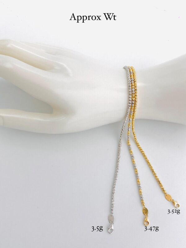 Elegant Gold bracelet