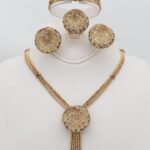 Aurum Adornments 18 Karat Gold Set