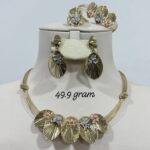 Jewelled Dreams 18 Karat Gold Set
